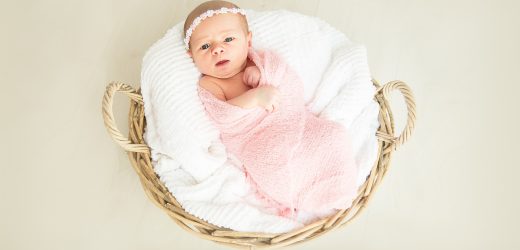 Quelles couleurs choisir pour son faire-part de naissance pour fille ?